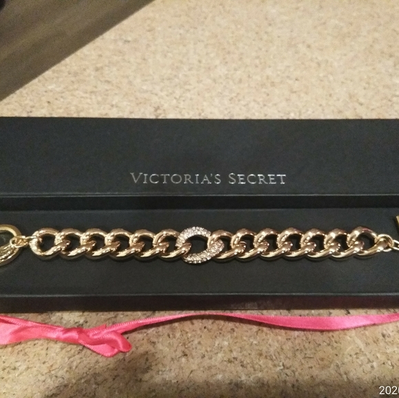 Victoria's Secret Jewelry - New Victoria Secret Bracelet